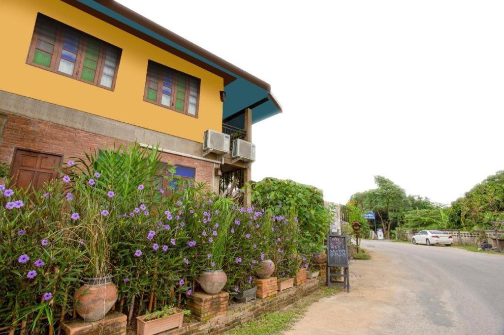 Oyo 1155 Bikers House And Enduro Tours Chiang Mai Otel Dış mekan fotoğraf