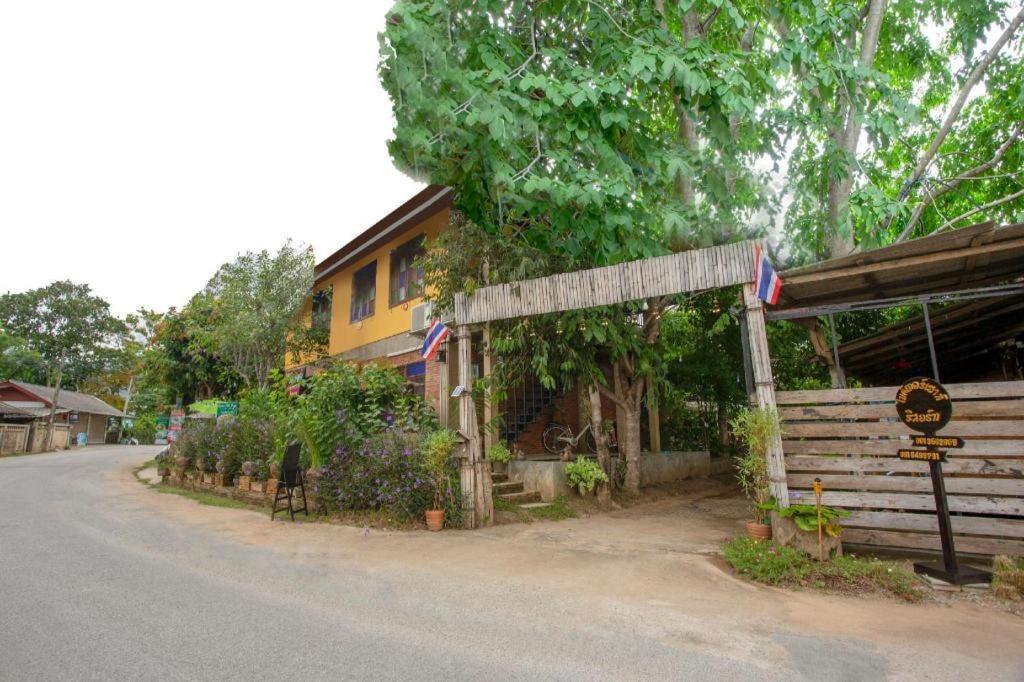 Oyo 1155 Bikers House And Enduro Tours Chiang Mai Otel Dış mekan fotoğraf