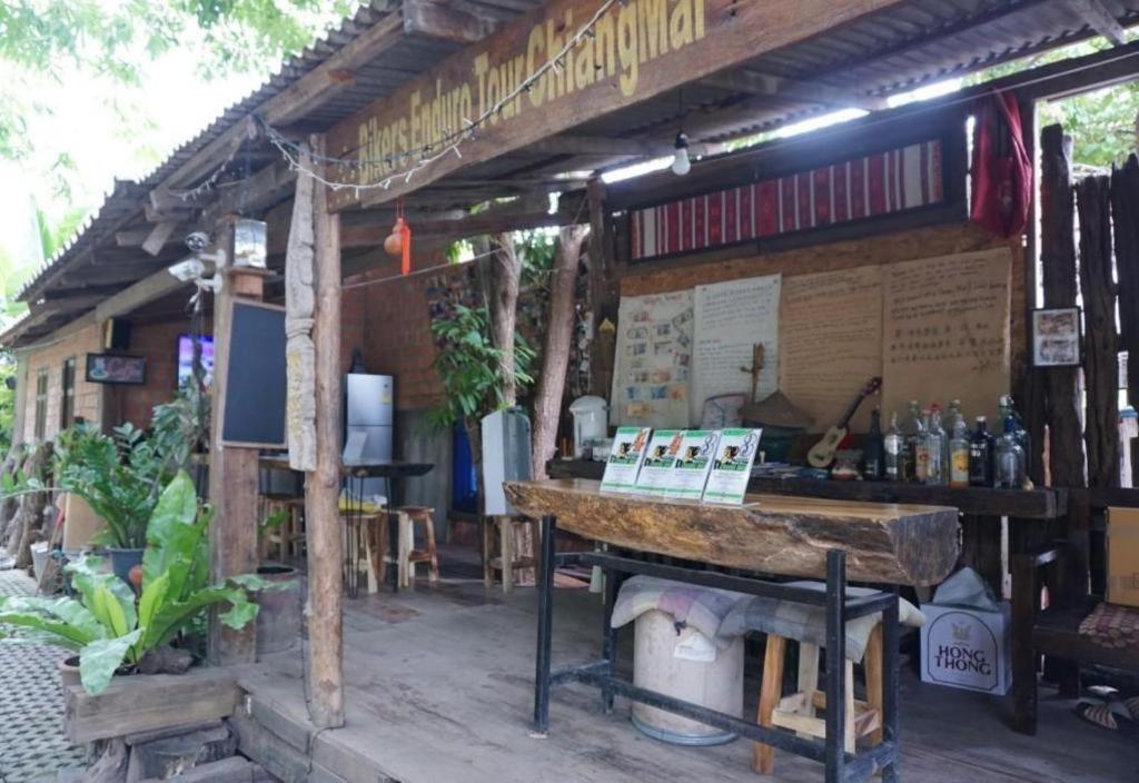 Oyo 1155 Bikers House And Enduro Tours Chiang Mai Otel Dış mekan fotoğraf